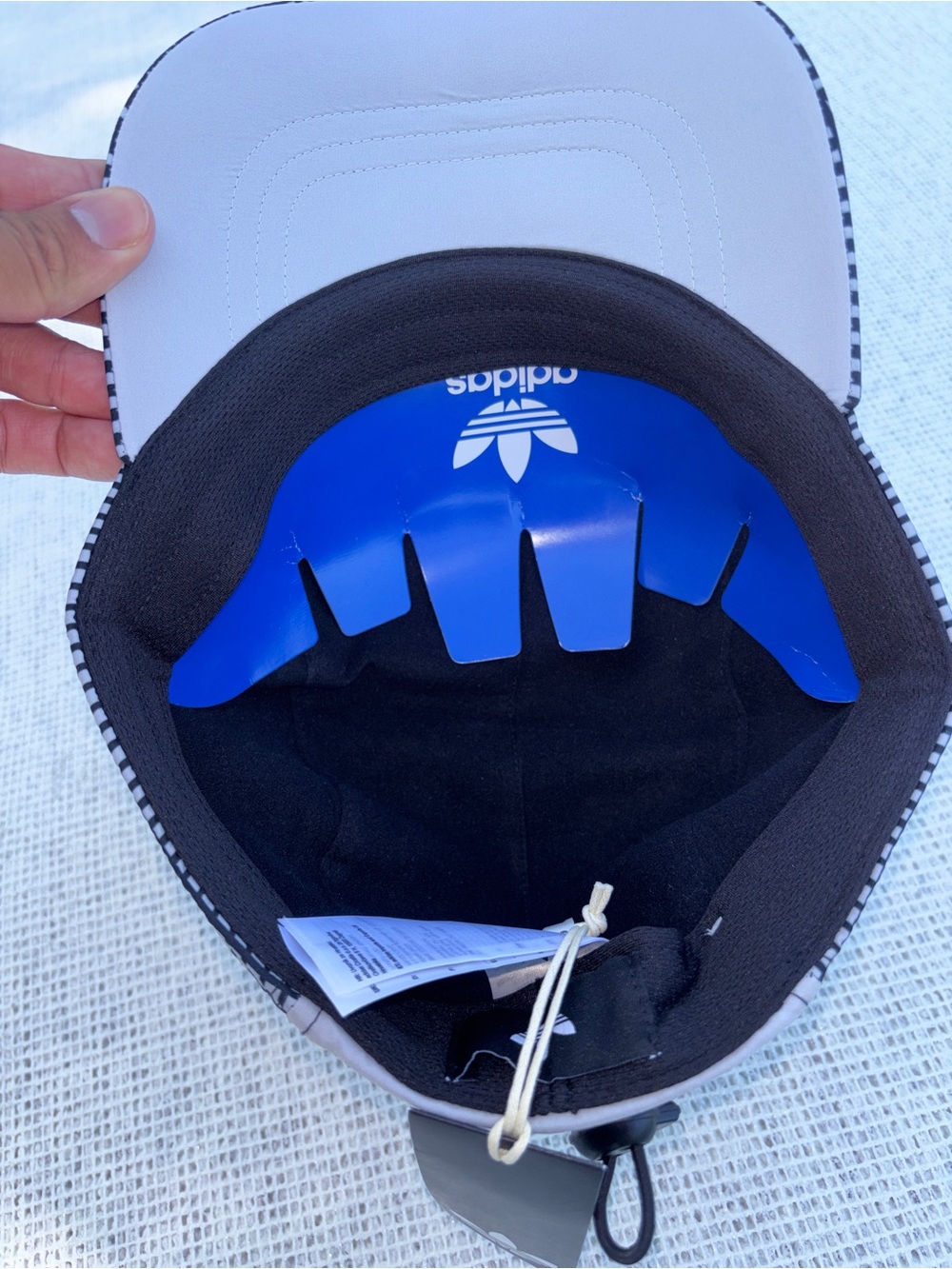 Adidas Unisex Adjustable Skate Hat 2 One Size Black/White Geometric - Picture 4 of 5